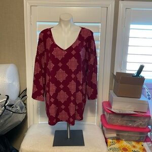 EVRI Burgundy Textured Top